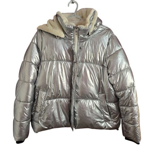 Calvin Klein Silver Metallic Puffer Winter Jacket Large - Picture 1 of 9